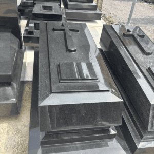 Mộ đá granite - Mẫu 18